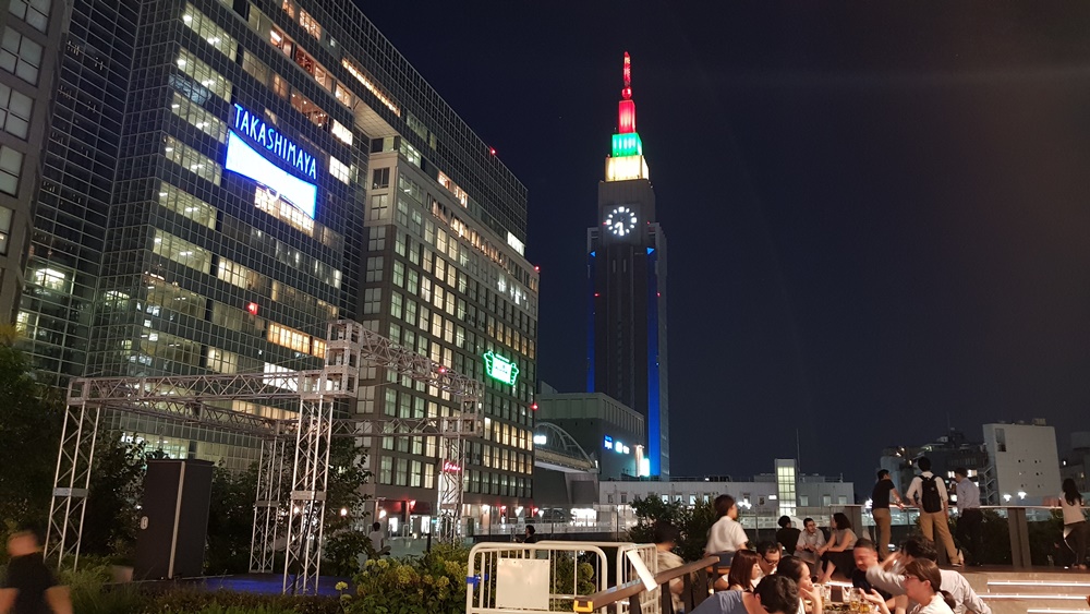 Tokyo Ikebukuro le soir