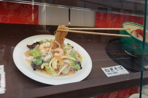 Réalisme des plats en vitrine